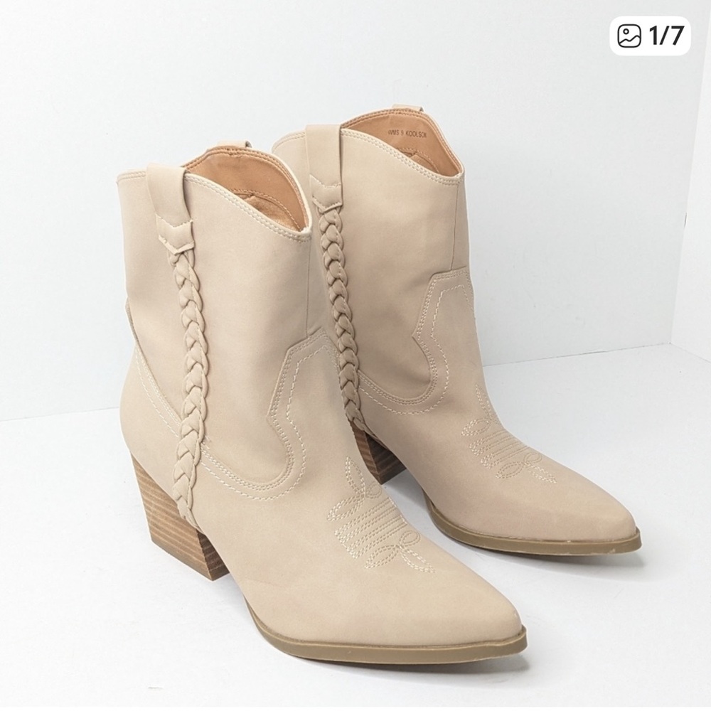 Dolce Vita Karyn Ankle Koolson Western Cowboy Cream Boots,